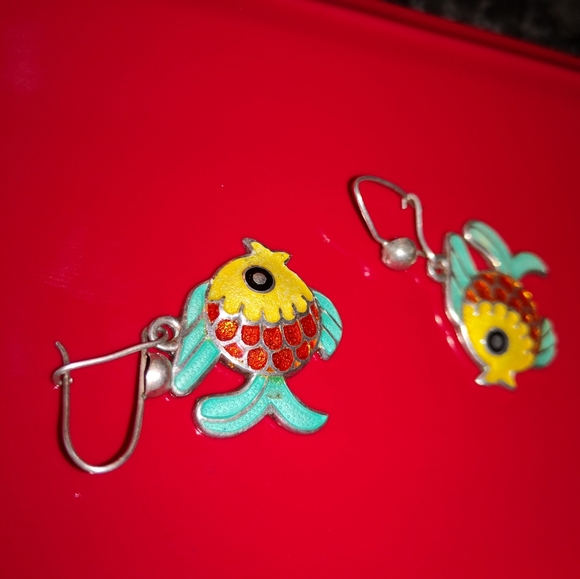 Silver Tropical Fish Earings - Picture 2 of 3